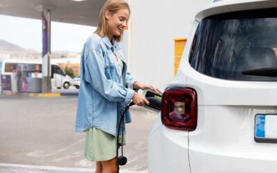 Contributi per acquisto auto elettriche e ibride a Milano